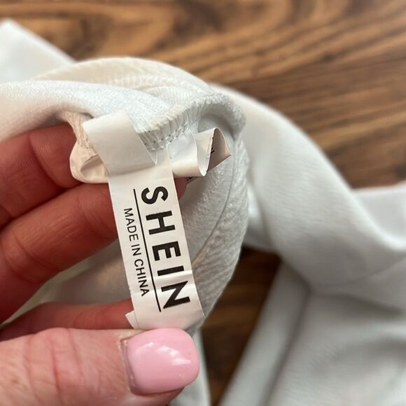 Shein top - Picture 2 of 2